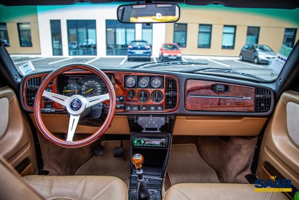 Real walnut wood interior for saab 900 classic Dashboard