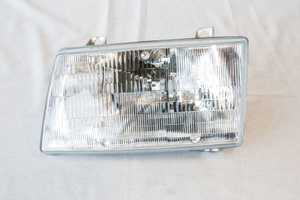 Faro completo izquierdo saab 9000 5D 1985-1990 Faros principales