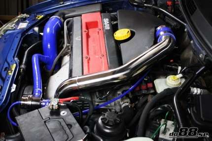 Delivery Pipe with blue hoses for saab 900 and 9.3 Engine