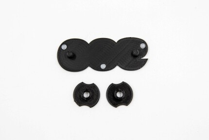 Floor mat emblem saab