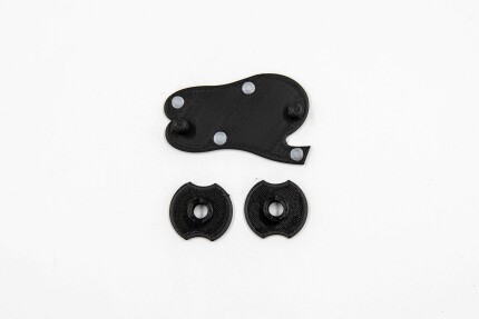 Floor mat emblem saab