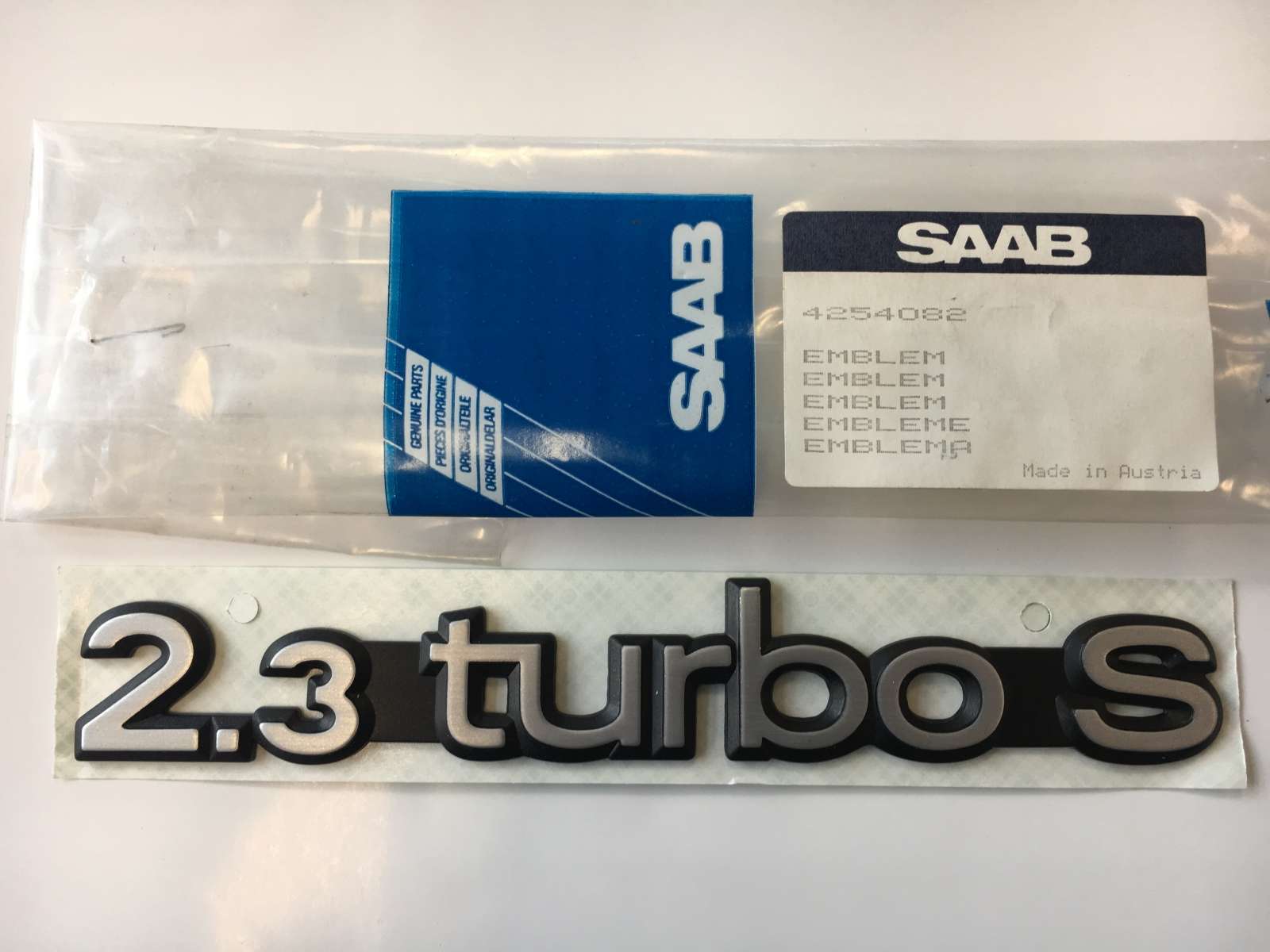 thumbnail image 2 of Surga Performance Universal Automatic Antenna For SAAB 9000 / 9000CS – 97cm Silver 2 of 5