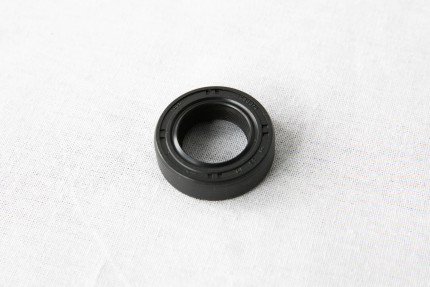 manual gearbox clutch shaft oil seal saab 90-99-900 Gearbox parts