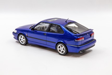 Saab 9-3 Viggen 1/18 eme en bleu Cadeaux: livres, SAAB minatures...