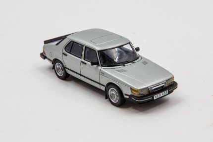 SAAB 900 Turbo 4 puertas model 1/43 Novedades