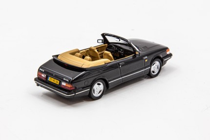 SAAB 900 Turbo convertible model 1/43 Regalos: libros, miniaturas SAAB...