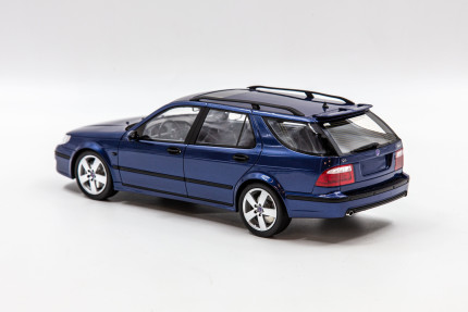 Saab 9-5 Break Aero 1/18 eme en bleu Cadeaux: livres, SAAB minatures...