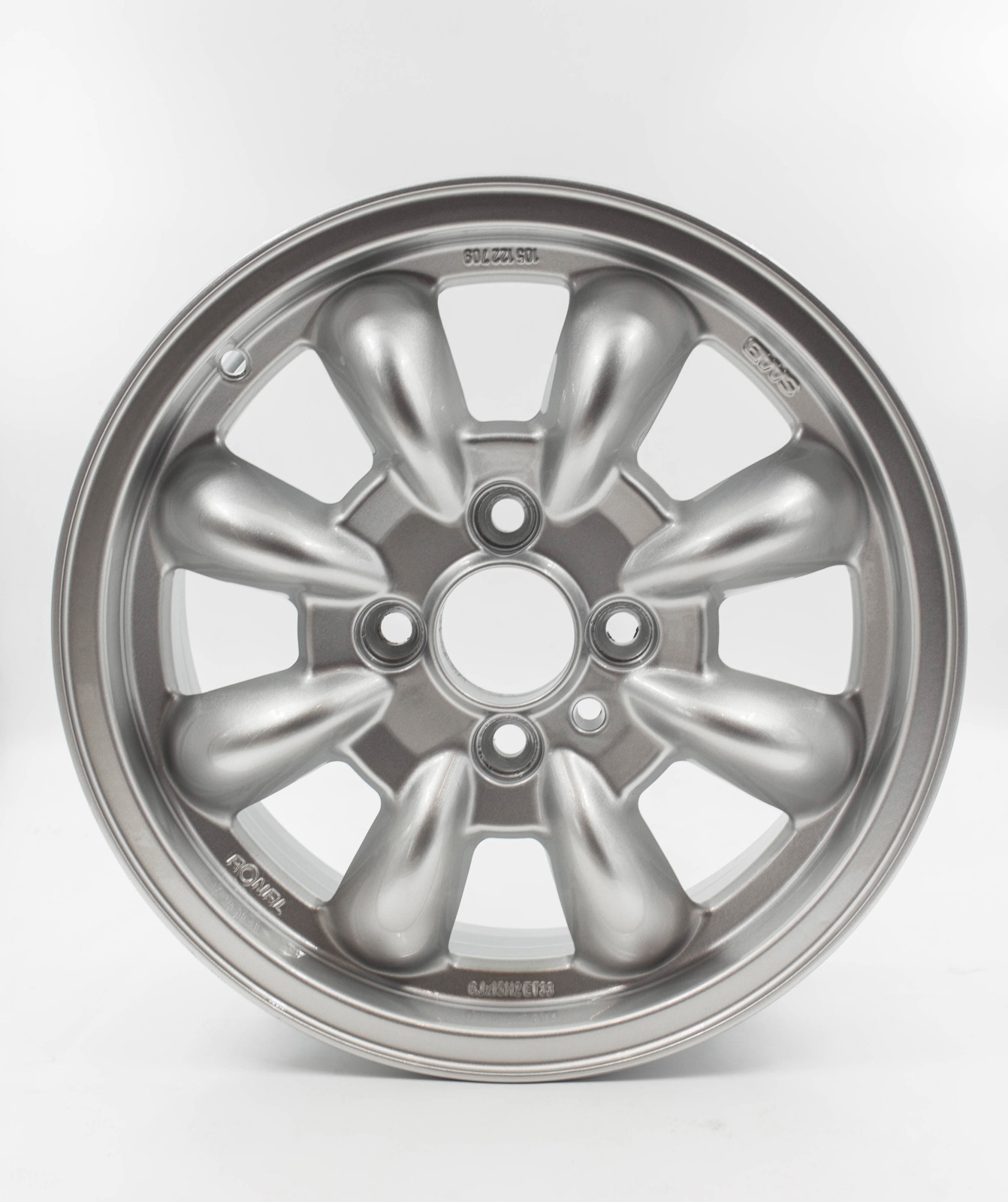 Complete set of 4 genuine saab wheels in 15 for saab 900 and 9000