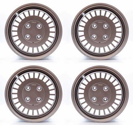 Jeu complet 4 jantes SAAB Turbo US 15 pouces pour SAAB 90 - 99 - 900 Jantes aluminium
