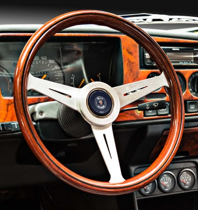 Nardi wood Steering wheel  for SAAB 900 hatchback + boss kit SAAB Accessories