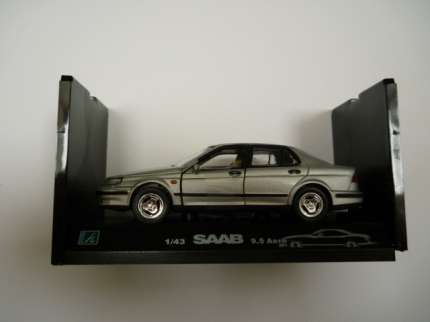 SAAB 9.5 aero grise Cadeaux: livres, SAAB minatures...