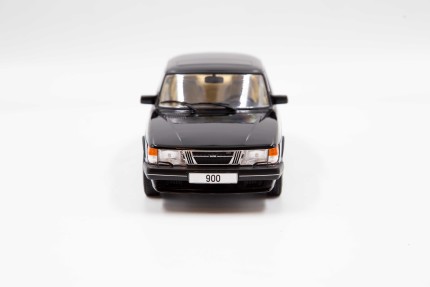 Saab 900 Turbo model 1:18 in black saab gifts: books, saab models and merchandise