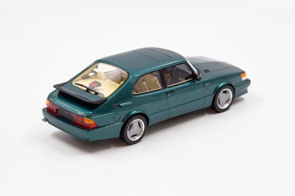 Saab 900 Turbo T16 Airflow modelo 1:18 en verde Regalos: libros, miniaturas SAAB...