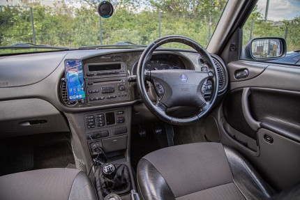 Support de téléphone pour Saab 900 NG et 9-3 (Conduite à droite) SAAB