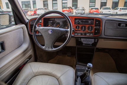 Soporte de teléfono para Saab 900 Novedades